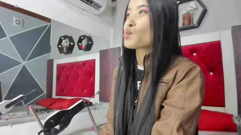 Snapshot of karoll014 chatting on March 2025 11:33:01 AM Karol online show from March 2025 11:33:01 AM