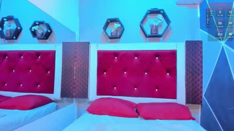 Karol online show from November 2025 12:26:01 PM