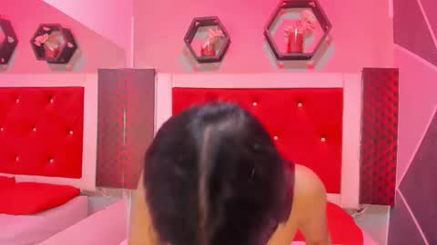 Karol online show from November 2025 12:04:01 PM