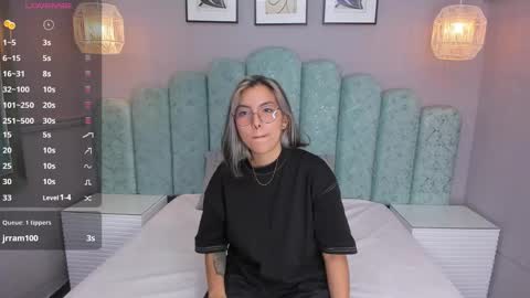 Snapshot of karoll_santos chatting on December 2024 10:27:02 AM Karol Santos online show from December 2024 10:27:02 AM