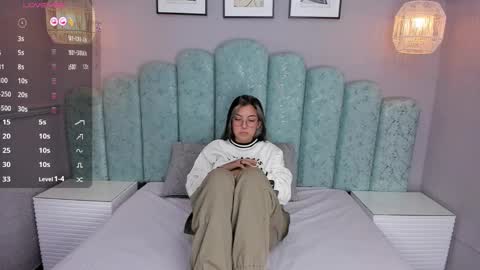 Snapshot of karoll_santos chatting on December 2024 09:41:01 AM Karol Santos online show from December 2024 09:41:01 AM