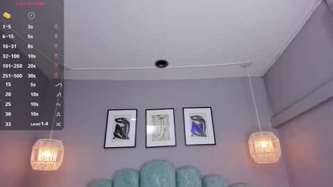 Snapshot of karoll_santos chatting on December 2024 03:44:01 AM Karol Santos online show from December 2024 03:44:01 AM