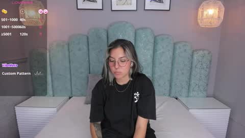 Snapshot of karoll_santos chatting on February 2025 06:26:02 AM Karol Santos online show from February 2025 06:26:02 AM