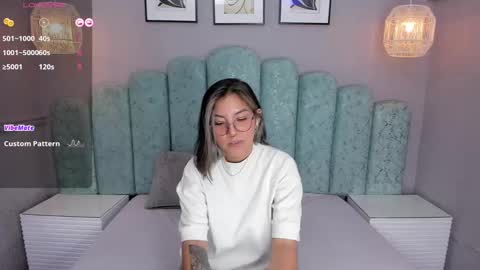 Snapshot of karoll_santos chatting on February 2025 07:02:02 AM Karol Santos online show from February 2025 07:02:02 AM
