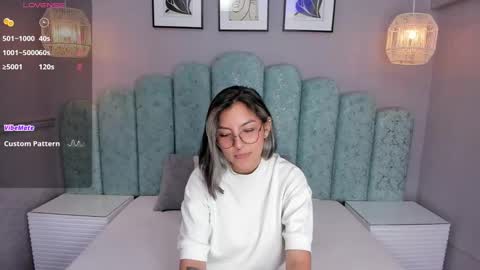 Snapshot of karoll_santos chatting on March 2025 09:55:01 AM Karol Santos online show from March 2025 09:55:01 AM