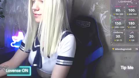Snapshot of karolynafox chatting on May 2026 10:00:01 AM Caroline Fox online show from May 2026 10:00:01 AM