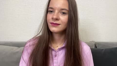 Lia online show from April 2026 04:08:01 PM