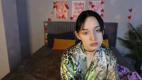 Snapshot of kaseykittenn chatting on May 2026 01:44:01 AM Kasey online show from May 2026 01:44:01 AM