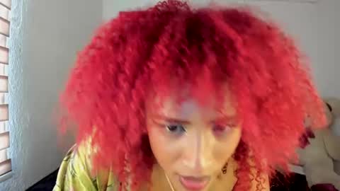 Snapshot of kasielopez chatting on March 2025 08:42:02 PM Kasie lopez online show from March 2025 08:42:02 PM