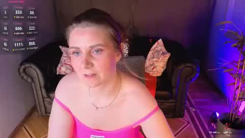 Snapshot of kassandra_williams chatting on June 2026 03:43:02 PM Kassandra online show from June 2026 03:43:02 PM