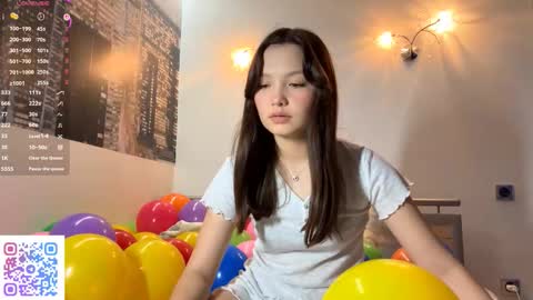 Snapshot of kassandrataulbee chatting on September 2025 09:42:02 AM Kira online show from September 2025 09:42:02 AM