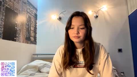 Snapshot of kassandrataulbee chatting on September 2025 10:06:02 AM Kira online show from September 2025 10:06:02 AM