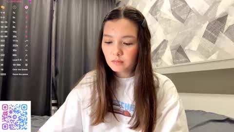 Snapshot of kassandrataulbee chatting on October 2025 07:14:02 PM Kira online show from October 2025 07:14:02 PM