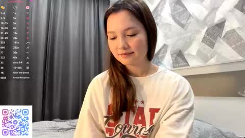 Snapshot of kassandrataulbee chatting on October 2025 08:11:02 PM Kira online show from October 2025 08:11:02 PM