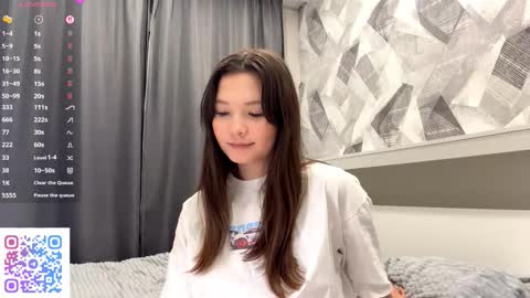 Snapshot of kassandrataulbee chatting on October 2025 07:10:02 PM Kira online show from October 2025 07:10:02 PM