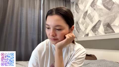 Snapshot of kassandrataulbee chatting on November 2025 08:04:01 AM Kira online show from November 2025 08:04:01 AM