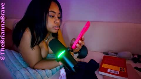 Snapshot of kat2025 chatting on February 2026 03:43:01 AM BriannaBrave online show from February 2026 03:43:01 AM