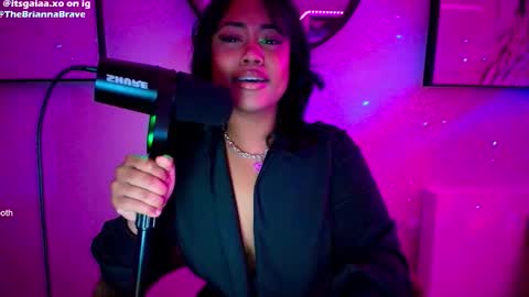 Snapshot of kat2025 chatting on February 2026 04:10:02 AM BriannaBrave online show from February 2026 04:10:02 AM