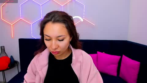 Snapshot of kat__cat chatting on March 2026 01:33:02 AM kat__cat online show from March 2026 01:33:02 AM