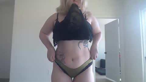 Snapshot of kat_inboots666 chatting on September 2025 04:19:02 PM Kat online show from September 2025 04:19:02 PM