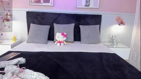 Snapshot of kata_petite chatting on July 2026 07:16:02 PM KATA online show from July 2026 07:16:02 PM