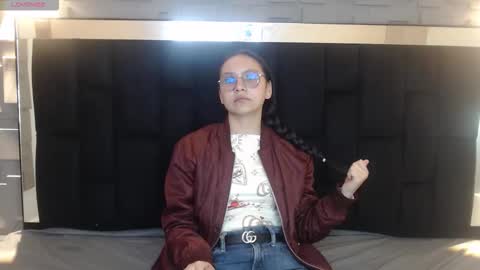 Katalina online show from December 2025 01:17:01 PM