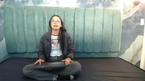 Snapshot of katalina07 chatting on May 2026 07:33:01 PM Katalina online show from May 2026 07:33:01 PM