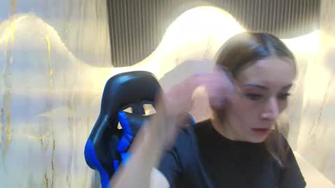 Katalina  online show from February 2026 03:10:01 AM