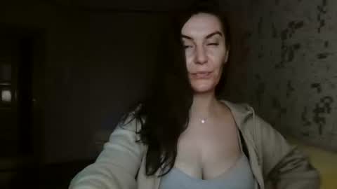 KatalinaQE online show from October 2025 06:25:01 AM