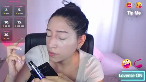 Snapshot of kate_arden chatting on November 2025 04:10:02 PM Carla Palmer online show from November 2025 04:10:02 PM