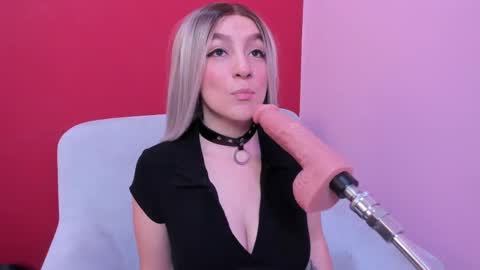 Snapshot of kate_bunny_ chatting on September 2025 12:07:01 PM Kate online show from September 2025 12:07:01 PM