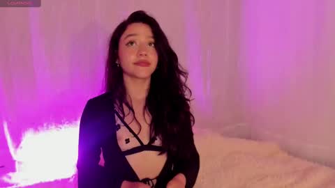 Snapshot of kate_crown chatting on February 2025 09:52:02 PM Kate Crown online show from February 2025 09:52:02 PM