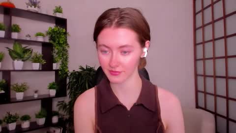 Kate online show from October 2025 02:23:02 AM