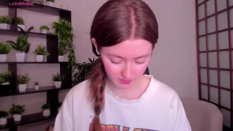 Kate online show from November 2025 02:34:02 AM