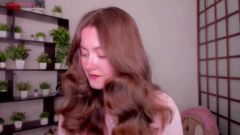 Snapshot of kate_cuddle chatting on February 2026 02:52:01 AM Kate online show from February 2026 02:52:01 AM