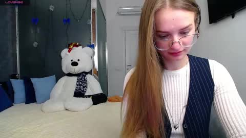 Snapshot of kate_jonson chatting on February 2025 01:44:01 PM .Be kind and gentle with me and I will do my best for you. online show from February 2025 01:44:01 PM