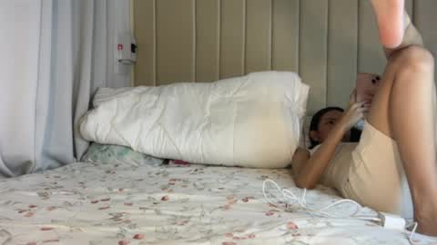 Snapshot of kate_kai chatting on March 2026 08:04:01 AM Trixie 31 online show from March 2026 08:04:01 AM