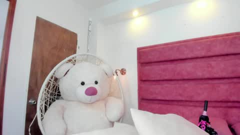 kate lua online show from May 2026 03:17:01 PM