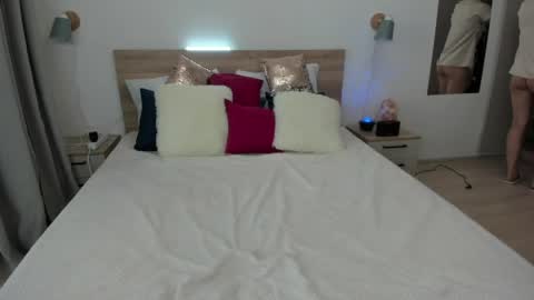 kate_redgar online show from April 2026 02:01:02 PM