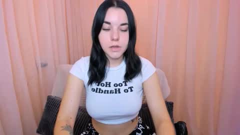 KATE online show from November 2025 07:35:02 AM