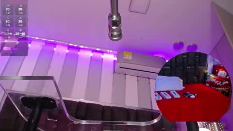 Snapshot of kate_roose chatting on December 2025 09:10:02 PM kate_roose online show from December 2025 09:10:02 PM