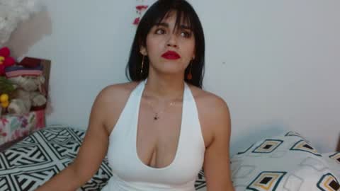 Snapshot of kateangelly chatting on May 2026 03:01:02 AM kateangelly online show from May 2026 03:01:02 AM