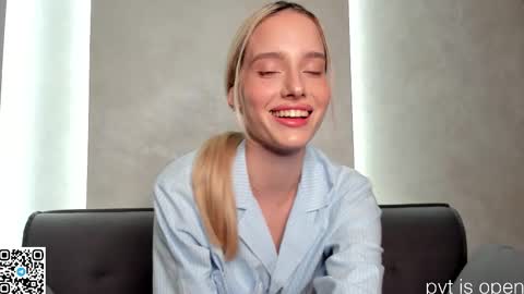 Snapshot of katebremar chatting on March 2026 08:47:01 PM online show from March 2026 08:47:01 PM