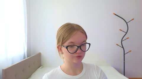 katebunnys online show from June 2026 04:52:02 AM