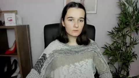 Kate  online show from December 2024 11:07:02 AM