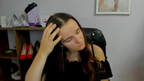 Kate  online show from September 2025 06:37:02 AM