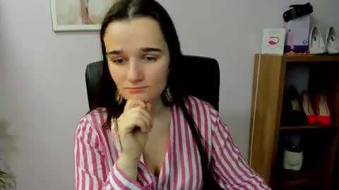 Kate  online show from February 2026 07:53:01 AM