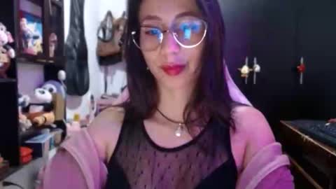 Kateeen18 online show from December 2025 03:04:01 AM