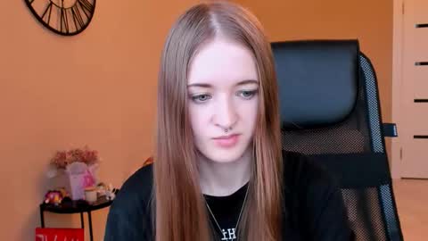 Snapshot of katekayer chatting on October 2025 09:31:01 AM katekayer online show from October 2025 09:31:01 AM