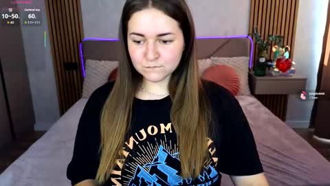 Snapshot of katelyn_sweety chatting on September 2025 01:44:02 PM Katelyn online show from September 2025 01:44:02 PM